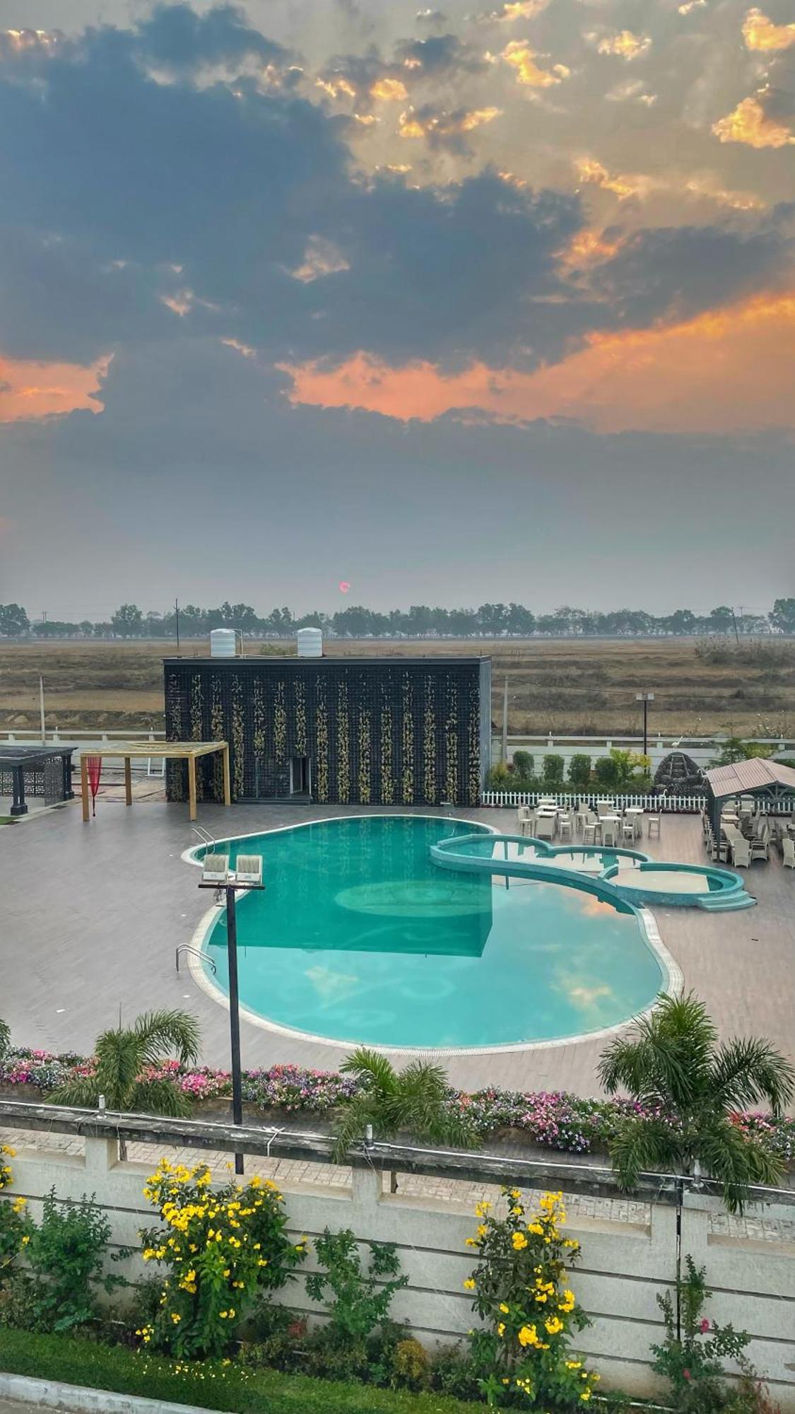 Kanke Resort Rātu Exterior foto
